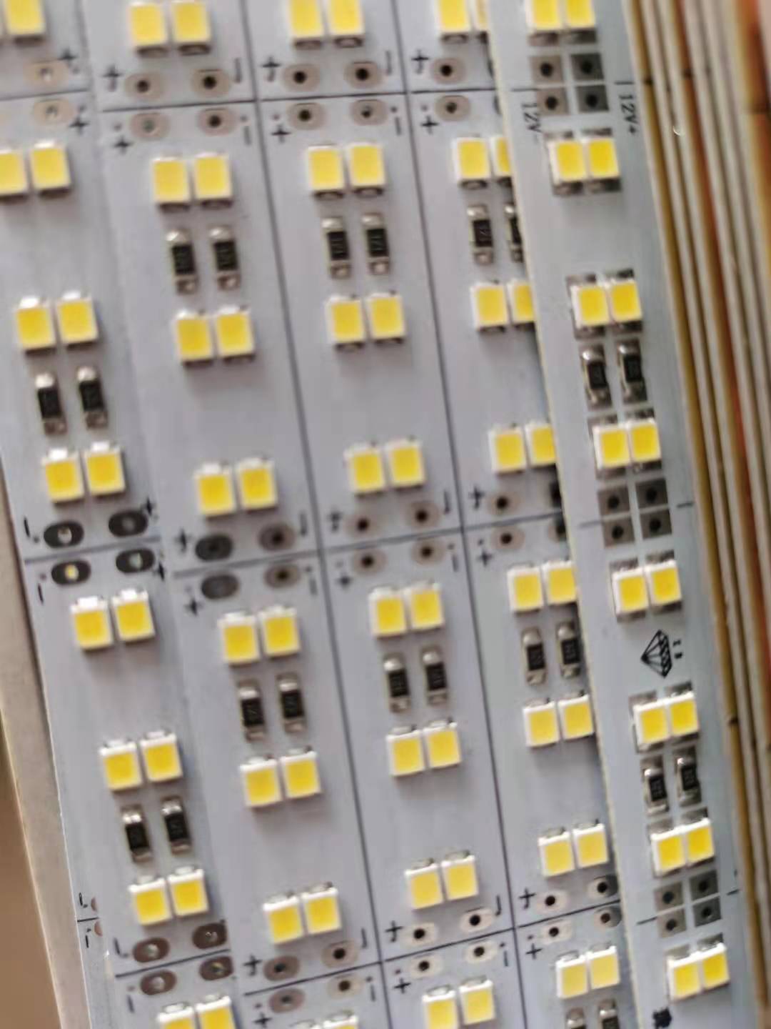 220v LED长条灯板三色变光贴片灯条