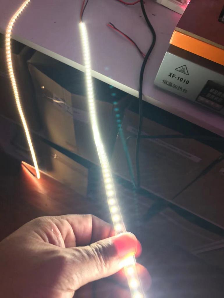 LED暖光超亮嵌入式展柜软灯条