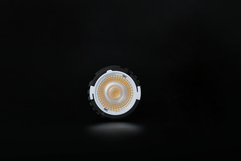 室内家用简约嵌入式筒灯LED光源