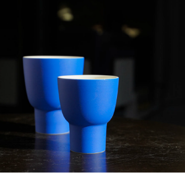 盈盈高足杯