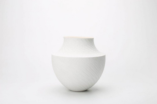 素白中号花器