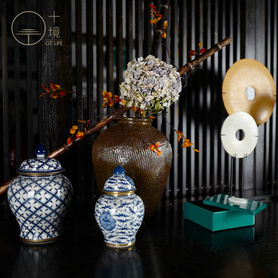 十境otlife新中式设计客厅大堂玉璧漆盒将军罐干花陶罐花器