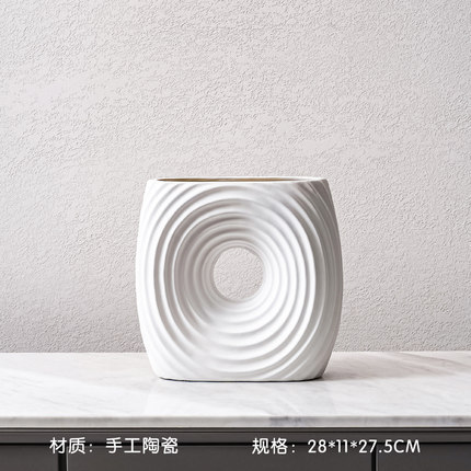 简约现代白色圆纹陶瓷花瓶