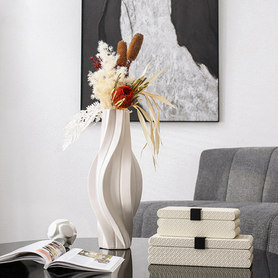 现代简约白色螺旋陶瓷花瓶装饰摆件