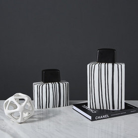 现代简约黑白条纹装饰罐