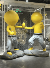 功夫小黄人雕塑