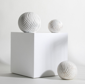 现代极简家居装饰创意螺纹小球摆件 不规则裂纹球形软装桌面摆件