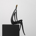 简约现代黑金色金属人物雕塑摆件