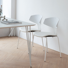 北欧创意小户型客厅餐厅铁艺脚白色软包简约塑料靠背咖啡休闲餐椅