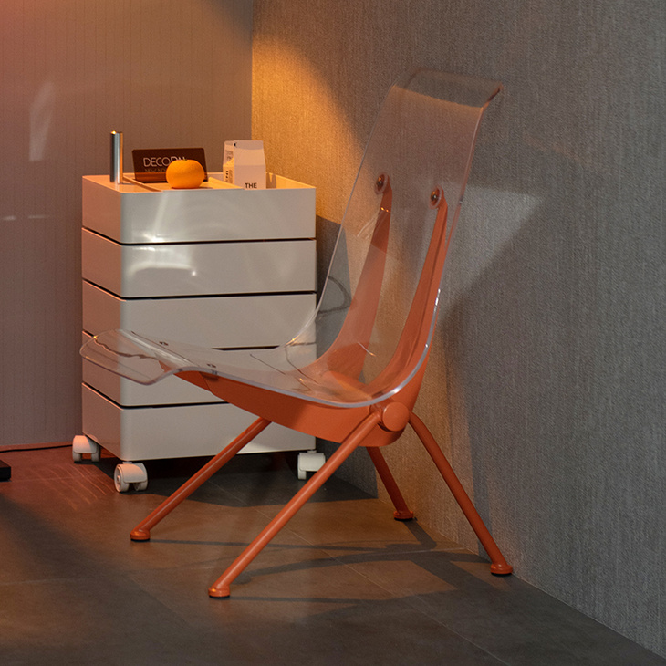 透明阳台休闲椅ins创意设计师名宿咖啡厅洽谈椅亚克力靠背阅读椅