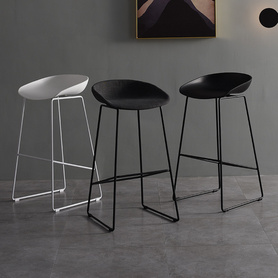 北欧丹麦简约设计师吧椅铁脚现代创意高脚凳前台椅吧台凳酒吧椅子
