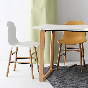 北欧餐椅ins实木塑料单人靠背书房现代时尚简约家用餐厅白色椅子