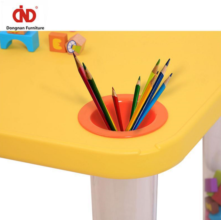 彩色透明桌腿PP塑料稳定儿童学习桌椅套装儿童桌椅