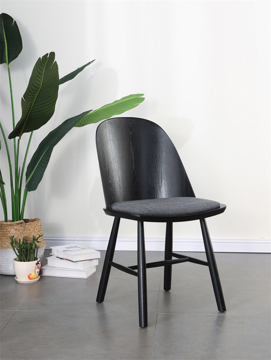北欧实木餐椅简约设计师家用靠背创意客厅奶茶店餐厅软包咖啡椅