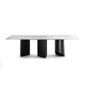 现代意式极简餐桌