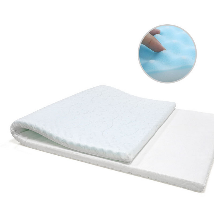 Gel memory foam topper