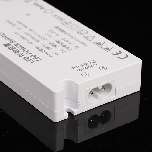 12V 60W超薄3C認(rèn)證電源WF-LD60U-12V