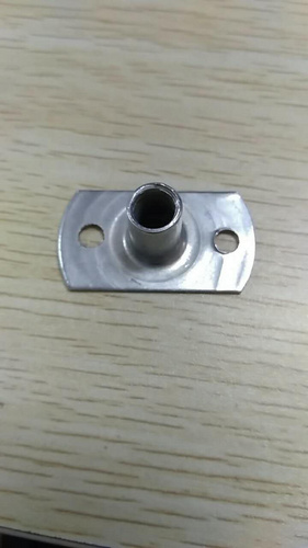 T帽螺母