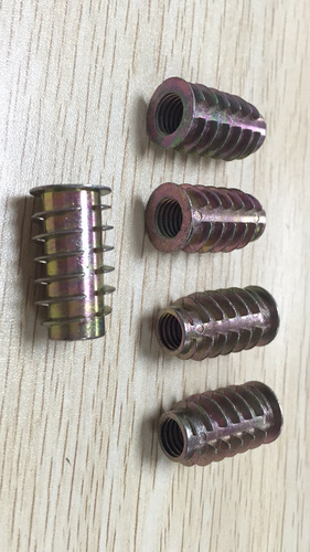 鋅合金內(nèi)外牙