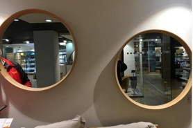 木质圆形镜子