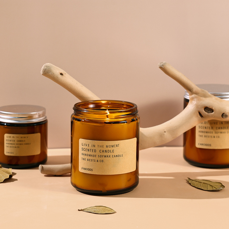 茶色玻璃瓶香薰蜡烛