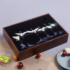 胡桃木长方果盒-黑仙鹤