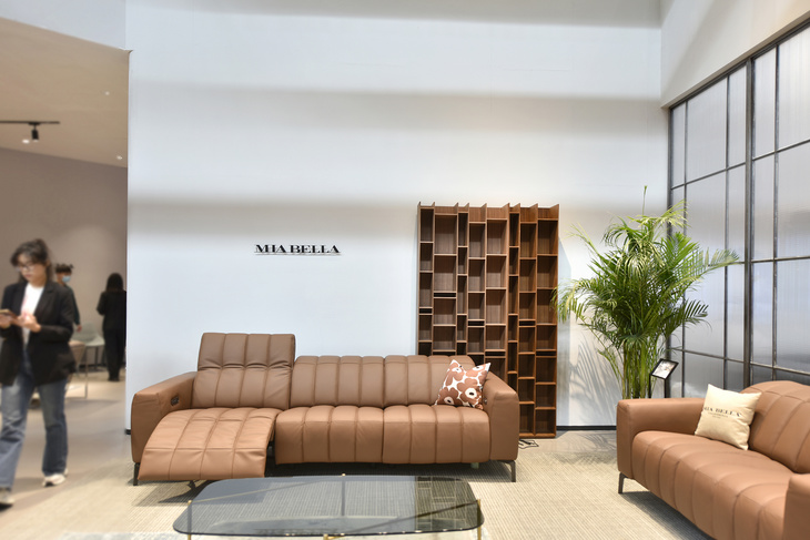 RECLINER SOFA M218