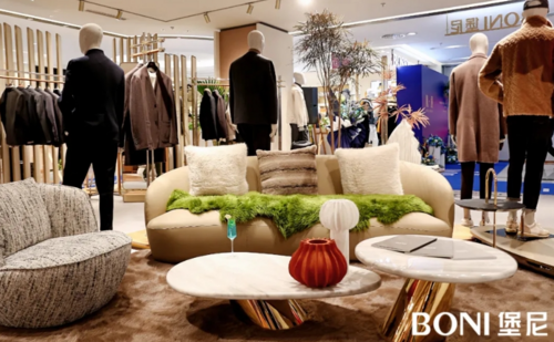 EXPOCASA X BONI, open a new model of furniture, clothing, and store