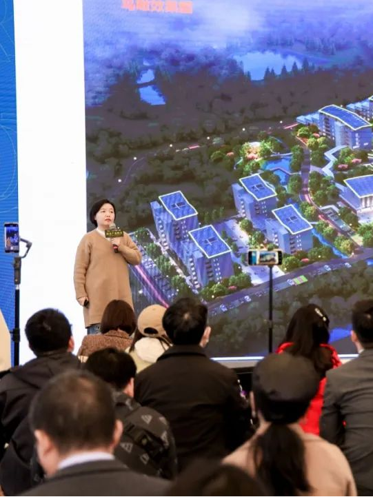 【上海逛展、学习、追咖】1000+中外设计大咖齐聚，打破设计与商业信息差！