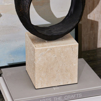 現(xiàn)代金色金屬擺件