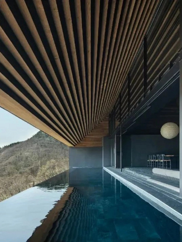 群马县山顶的NOT A HOTEL Toji，下榻即风景