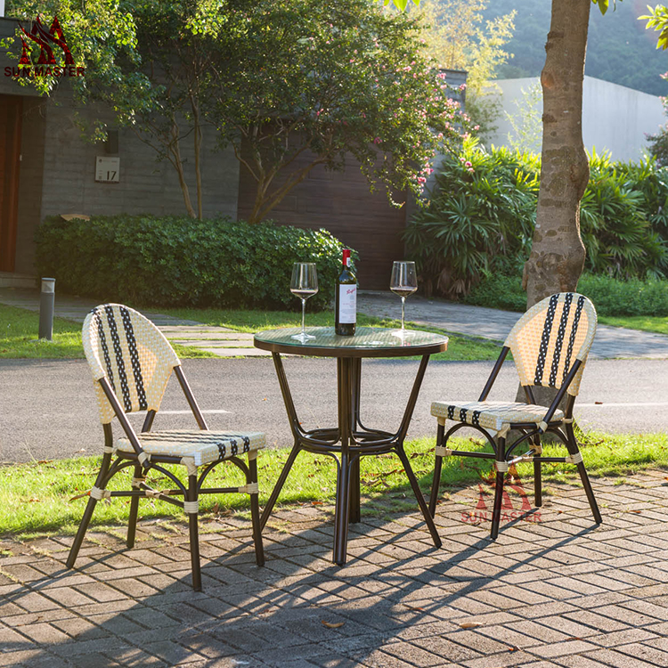 outdoor chair and table