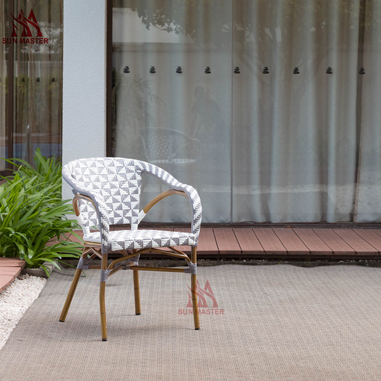 outdoor chair and table