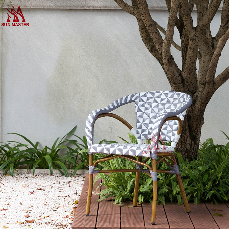 outdoor chair and table