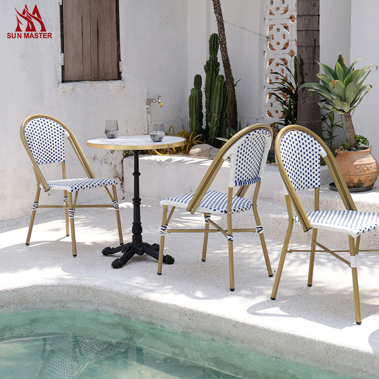 outdoor chair and table