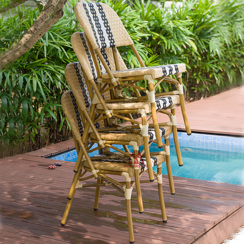 outdoor chair and table