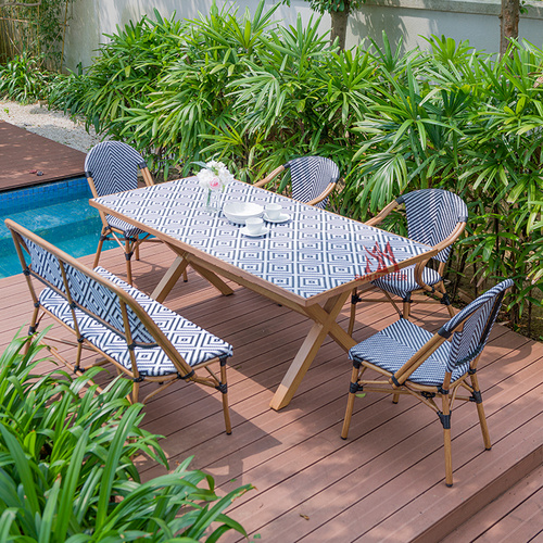 outdoor chair and table