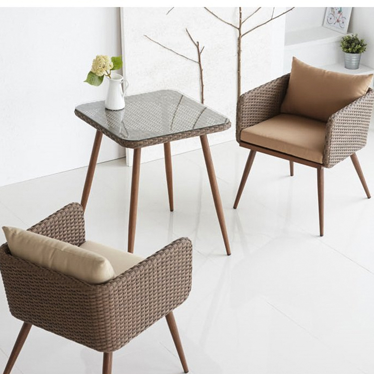 outdoor chair and table