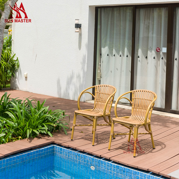 outdoor chair and table