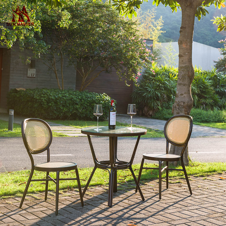 outdoor chair and table