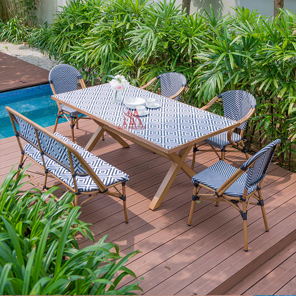 outdoor chair and table