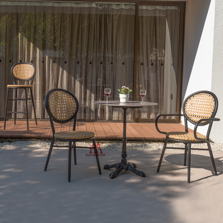 outdoor chair and table