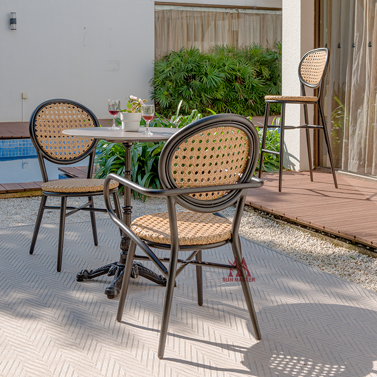 outdoor chair and table