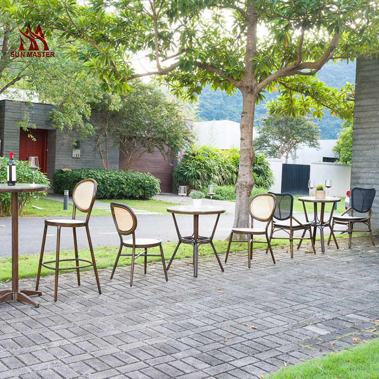 outdoor chair and table