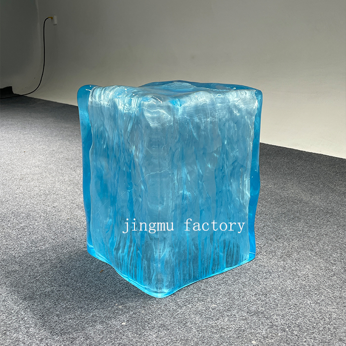 Full Epoxy Foshan China Resin Furniture Luxury Transparent Stool Stable Resin Crystal Chair