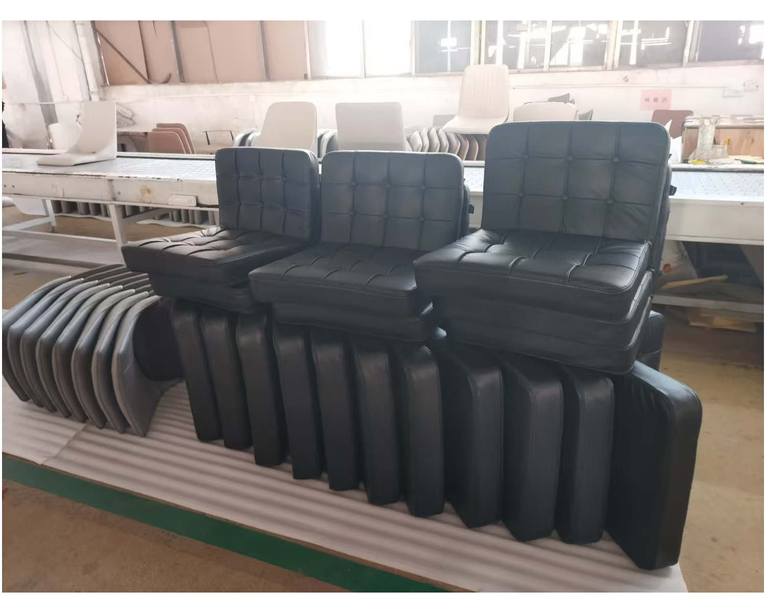 Compact & Portable  Lounge chair – Lightweight, Comfortable, Perfect for Travel & Outdoor Relaxation