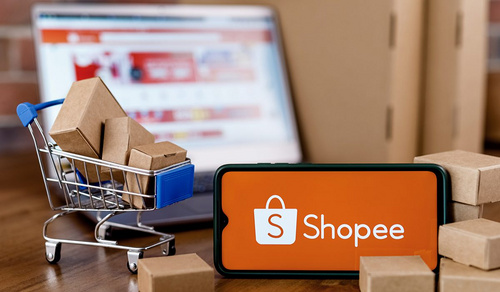 E-commerce Reshapes Singapore Furniture Retail as Young Shoppers Embrace Taobao and Shopee