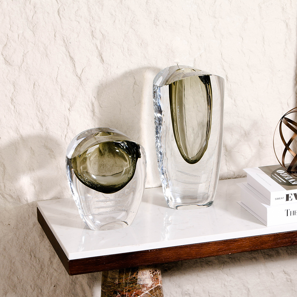 Kimdecor Handcrafted Crystal Vase (Furniture2025)