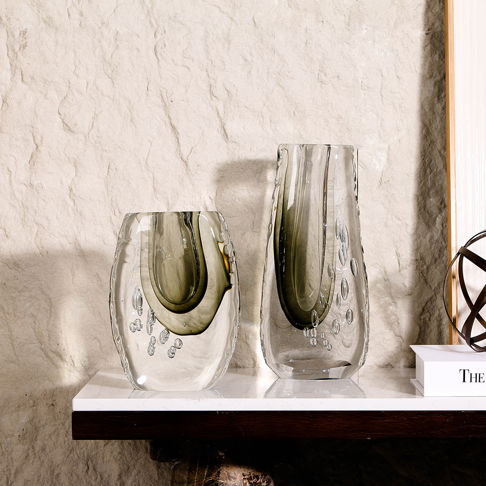 Kimdecor Handcrafted Crystal Vase (Furniture2025)