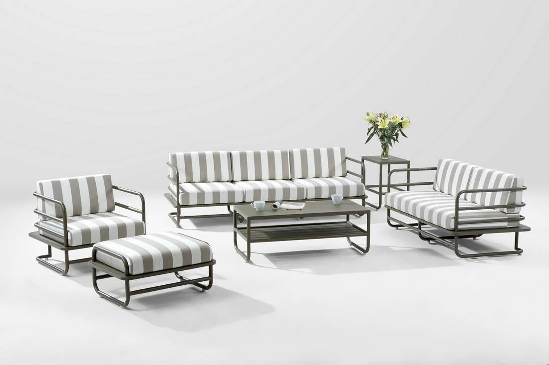 2. Atura Outdoor Aluminum Sofa Set.jpg